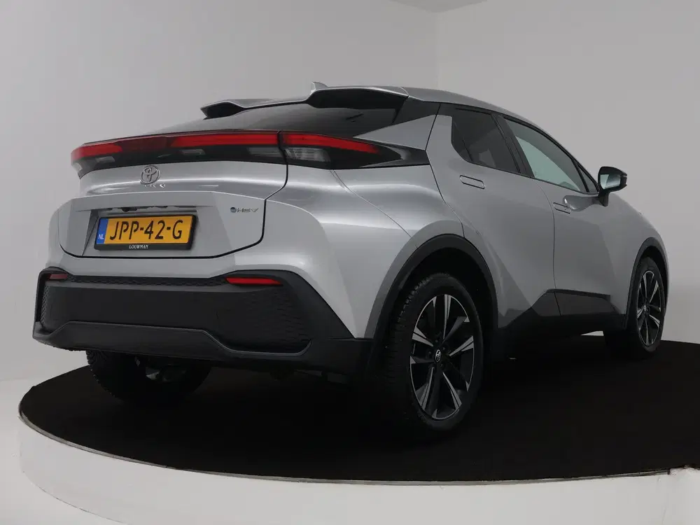 Toyota C-HR 1.8 Hybrid 140 Dynamic uit 2025, foto 2