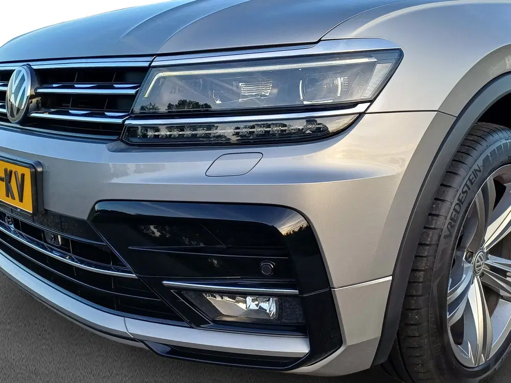 Volkswagen Tiguan 2.0 4Motion Highline Business R uit 2020, foto 10