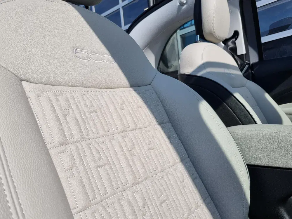 Fiat 500e La Prima by Bocelli 42 kWh JBL uit 2023, foto 9