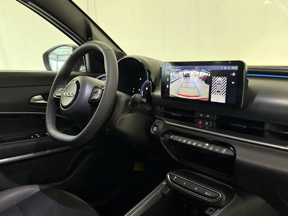Fiat 600e Sport 54 kWh uit 2026, foto 2