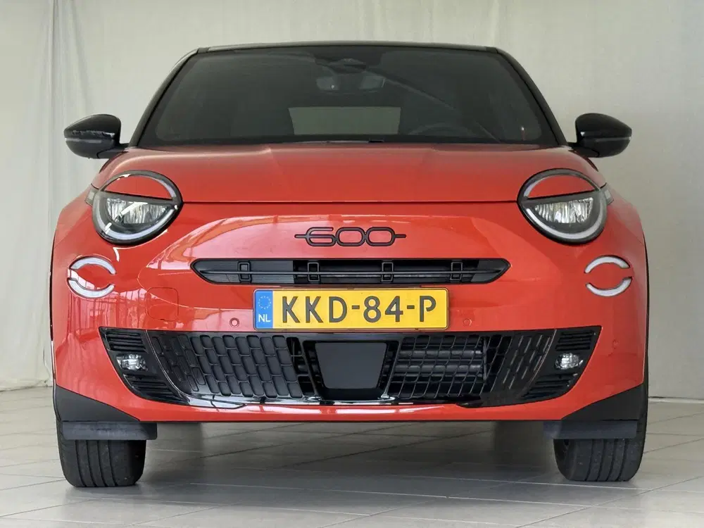 Fiat 600e Sport 54 kWh uit 2026, foto 3