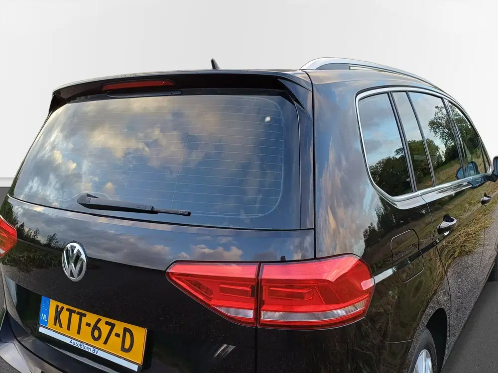 Volkswagen Touran 1.5 TSI Highline uit 2019, foto 14