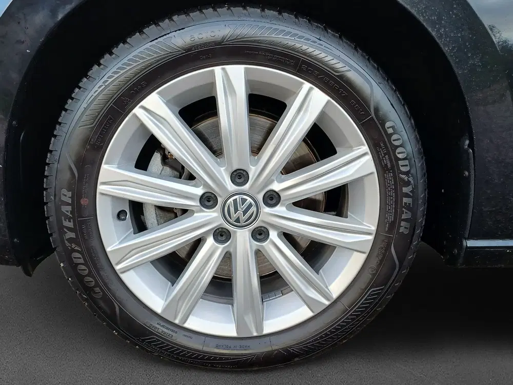 Volkswagen Touran 1.5 TSI Highline uit 2019, foto 9