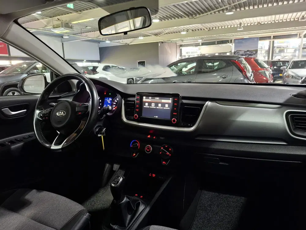 Kia Stonic 1.0 T-GDi DynamicLine Apple Carplay uit 2020, foto 8