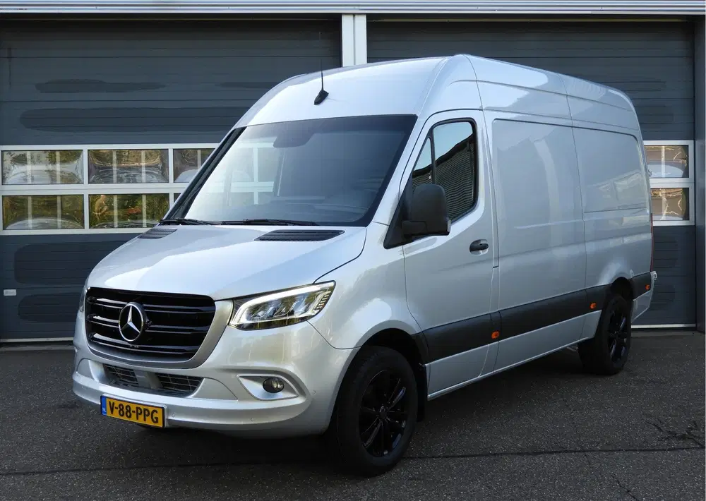 Mercedes-Benz Sprinter 317 1.9 CDI L2H2 RWD AUT uit 2022