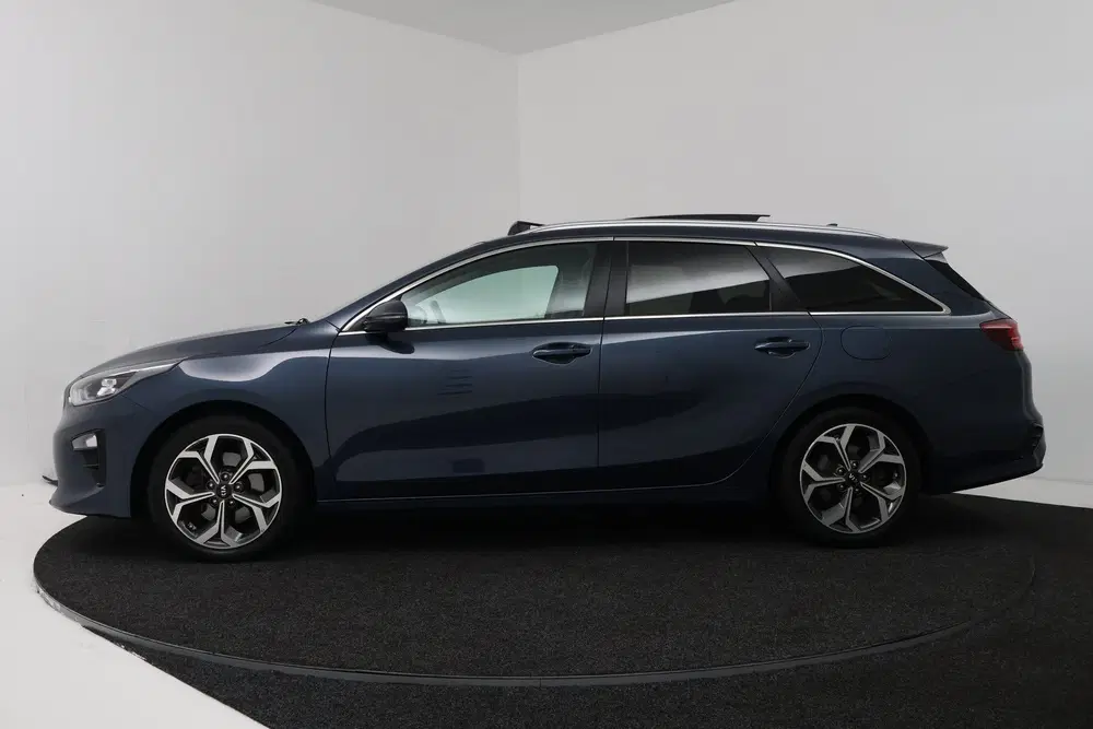 Kia Ceed 1.4 T-GDi GT-PlusLine (PANORAMADAK uit 2020, foto 2