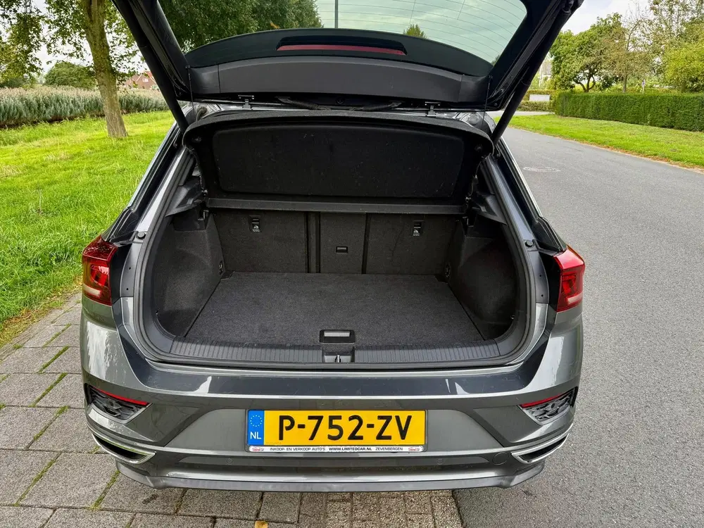 Volkswagen T-Roc 1.5 TSI 3X R-LINE uit 2019, foto 12