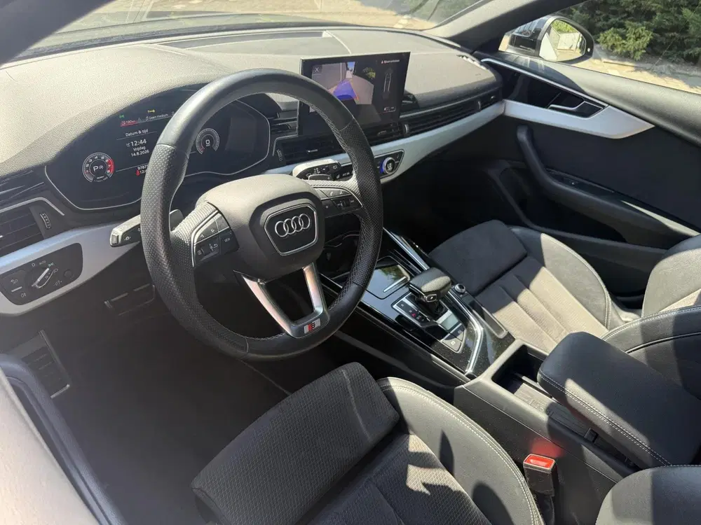 Audi A4 35 TFSI S edition Pano uit 2021, foto 11