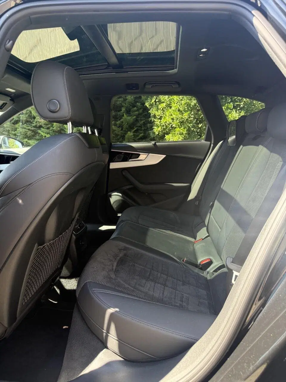 Audi A4 35 TFSI S edition Pano uit 2021, foto 13