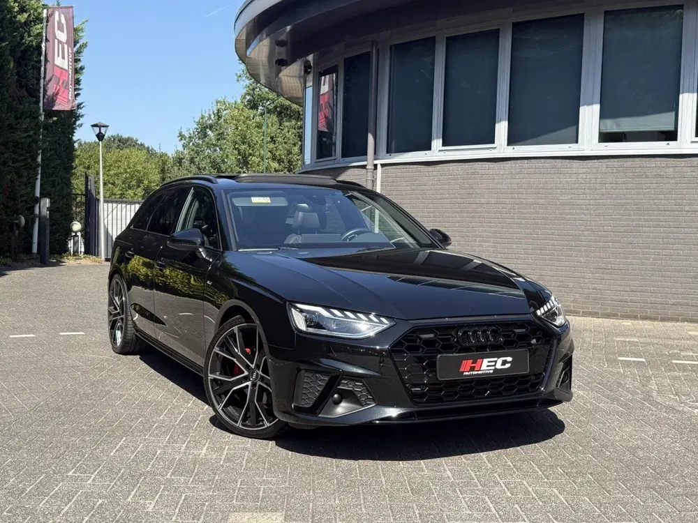 Audi A4 35 TFSI S edition Pano uit 2021, foto 4