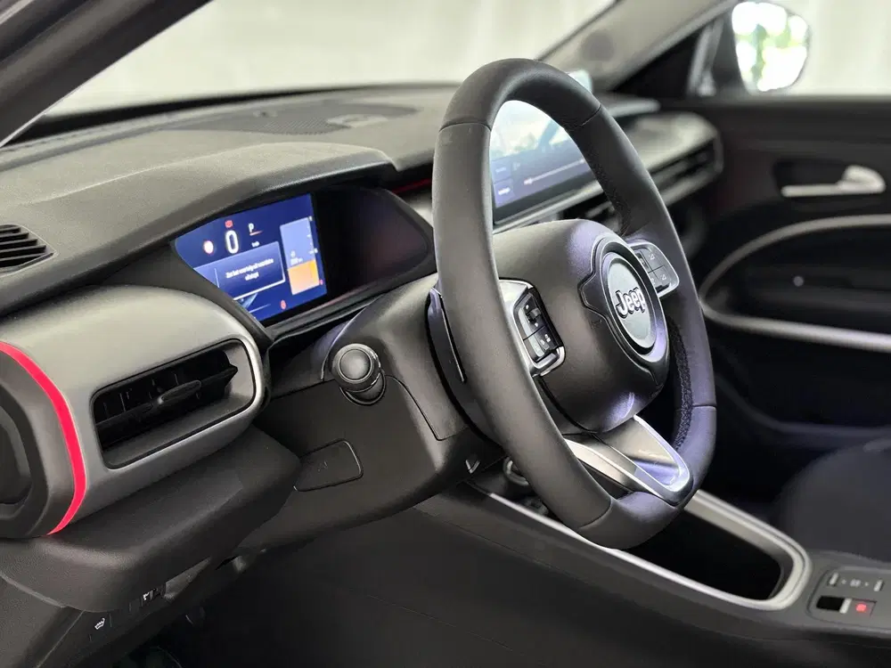 Jeep Avenger 1.2 e-Hybrid Summit uit 2026, foto 13