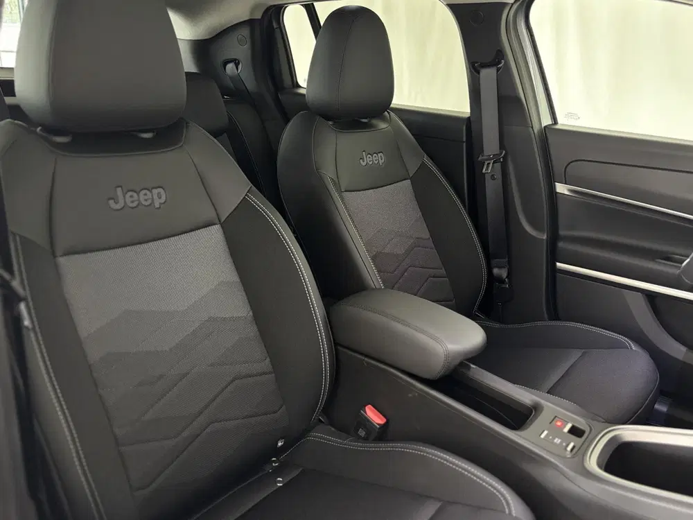 Jeep Avenger 1.2 e-Hybrid Summit uit 2026, foto 7