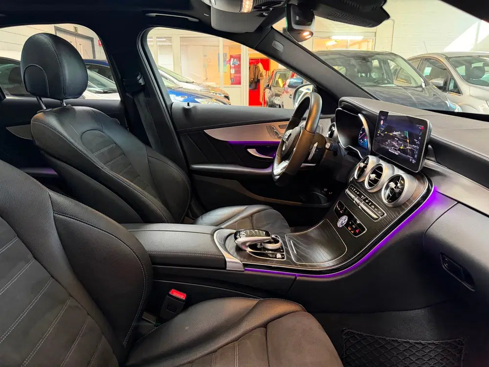 Mercedes-Benz C-Klasse 300 e Business Solution AMG BURMESTER uit 2021, foto 12
