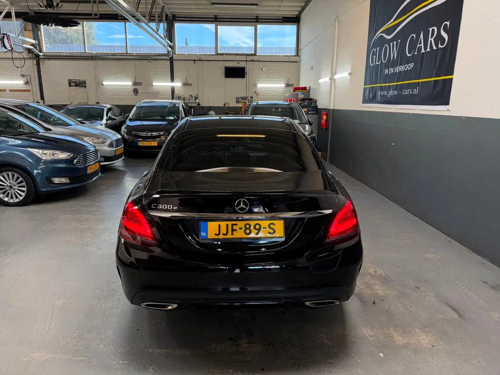 Mercedes-Benz C-Klasse 300 e Business Solution AMG BURMESTER uit 2021, foto 6