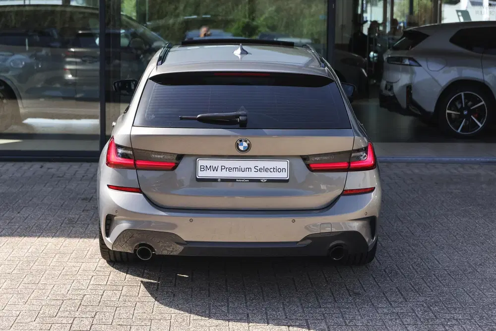 BMW 3-serie 318i Executive M Sport Automaat uit 2020, foto 7
