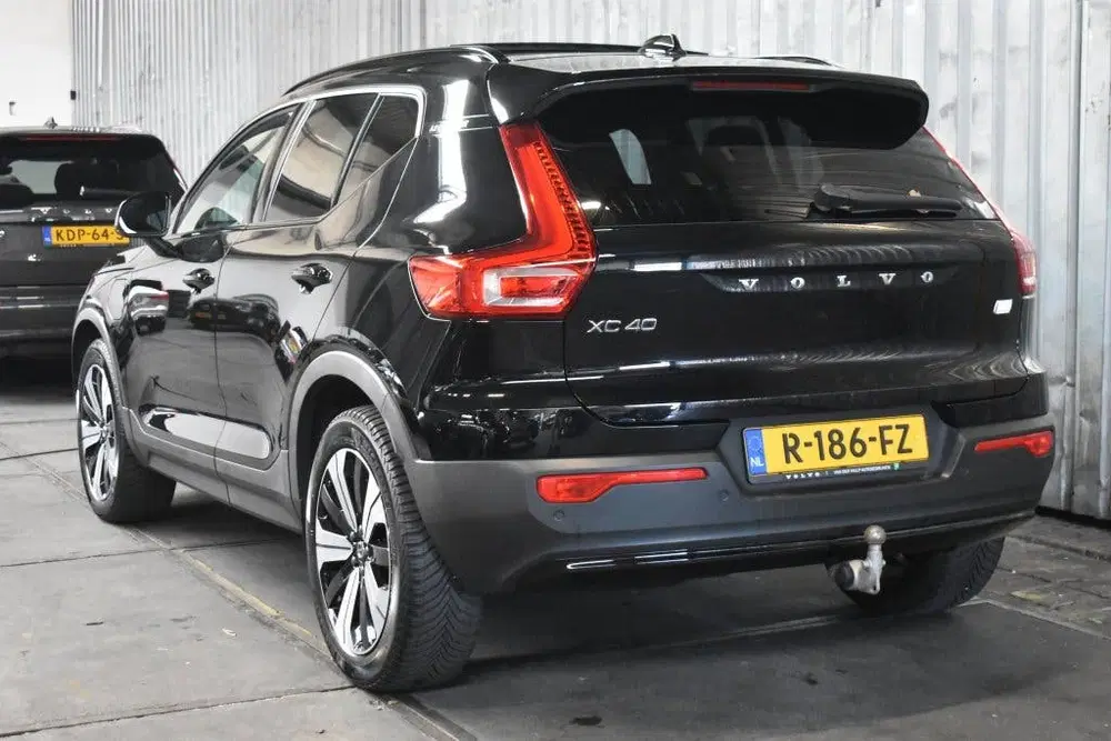 Volvo XC40 T5 262PK [Plug-in] Ultimate Dark uit 2022, foto 2