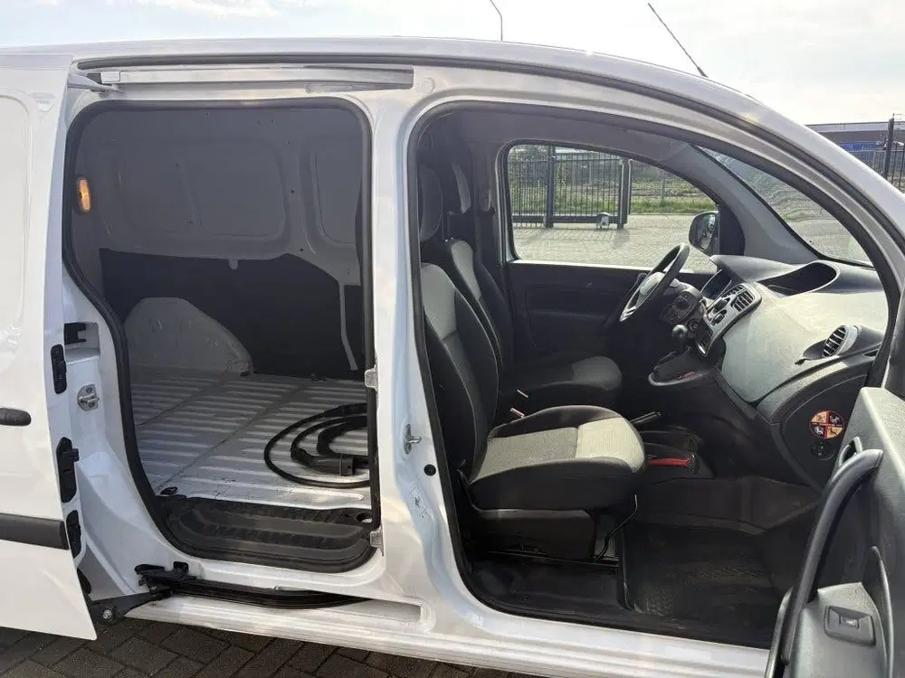 Renault Kangoo Z.E. 33kWh Maxi Airco uit 2021, foto 5