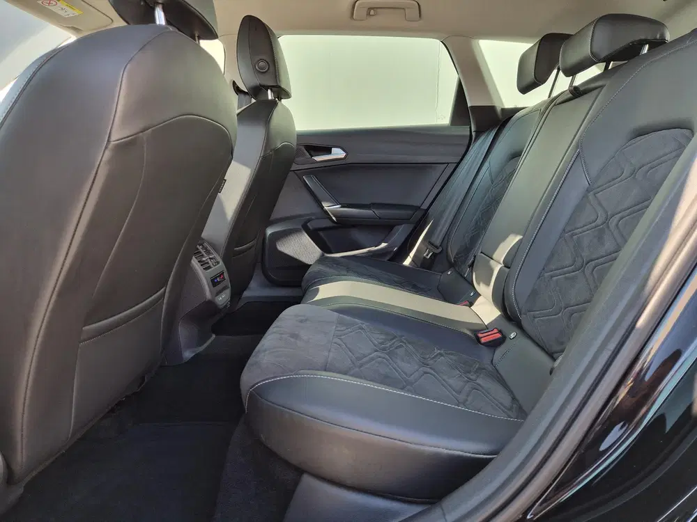 SEAT Leon 1.4 TSI eHybrid PHEV FR Business Inte uit 2023, foto 11