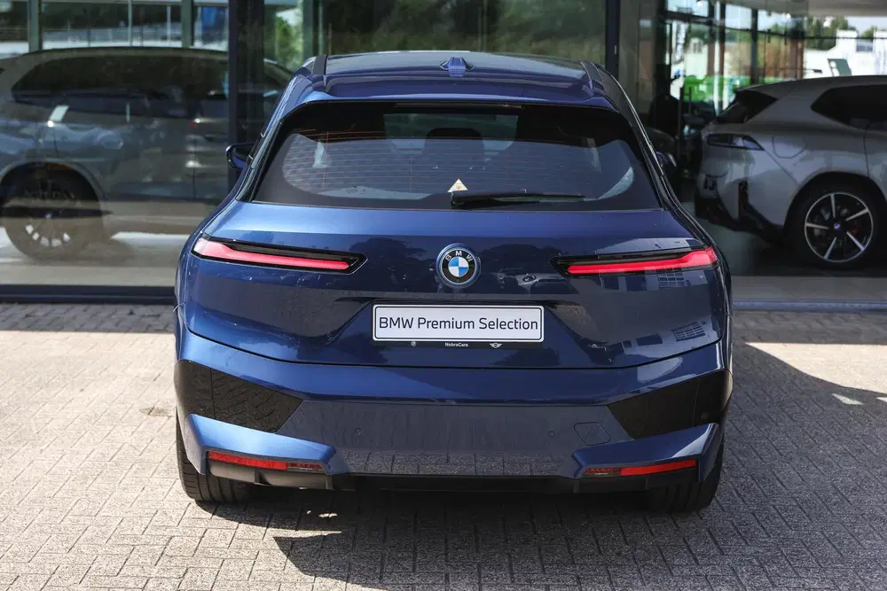 BMW iX xDrive40 High Executive uit 2021, foto 6