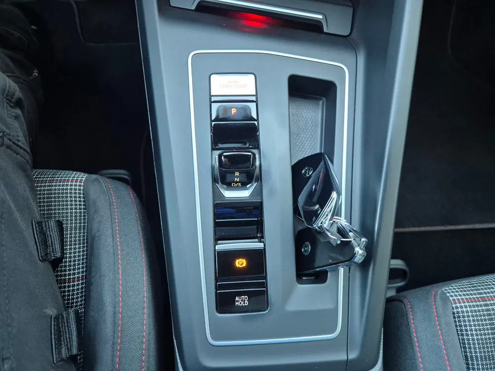Volkswagen Golf 2.0 TSI GTI 245 pk DSG uit 2021, foto 14