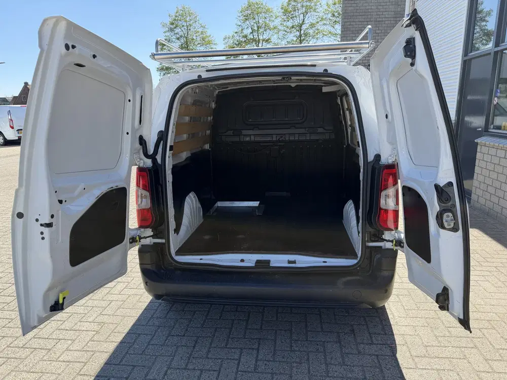 Opel Combo 1.5D L1H1 Edition uit 2020, foto 13