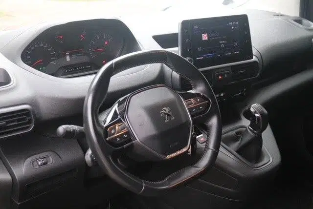 Peugeot Partner 1.5 BlueHDI Asphalt Long L2 uit 2020, foto 8