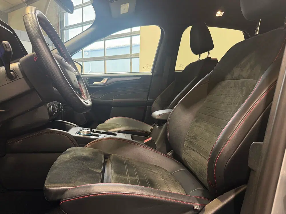 Ford Kuga 2.5 PHEV ST-Line X uit 2023, foto 12