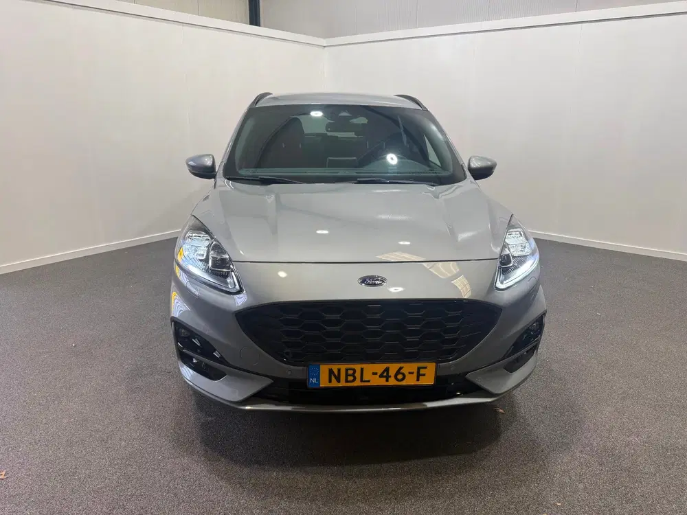 Ford Kuga 2.5 PHEV ST-Line X uit 2023, foto 2