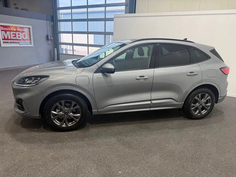 Ford Kuga 2.5 PHEV ST-Line X uit 2023, foto 4