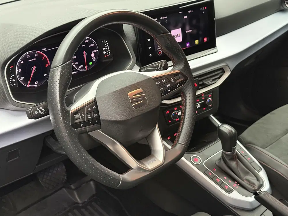 SEAT Arona 1.5 TSI FR uit 2023, foto 3