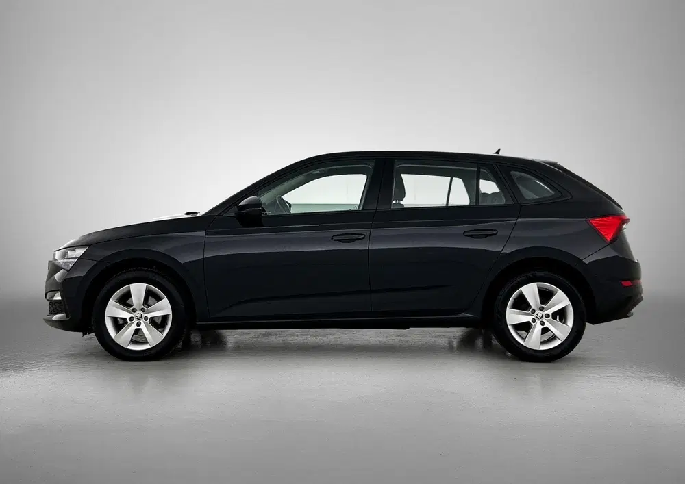 Skoda Scala 1.0 TSI Ambition Metallic lak uit 2024, foto 2