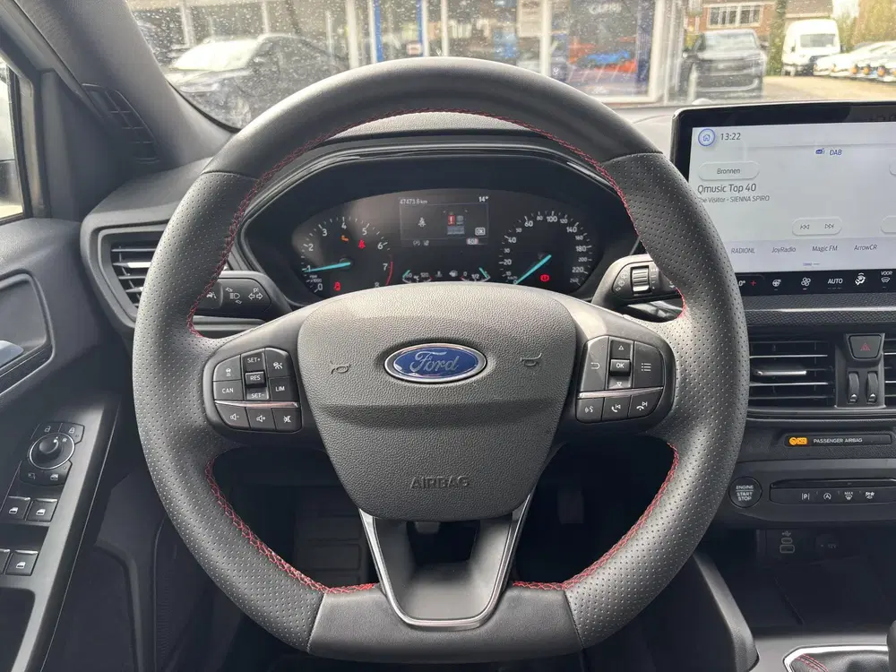 Ford Focus 1.0 EcoBoost Hybrid ST Line uit 2024, foto 11