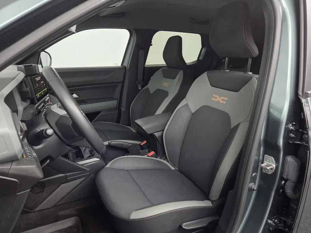 Dacia Duster TCe 130 mild hybrid 4x4 Extreme uit 2024, foto 7