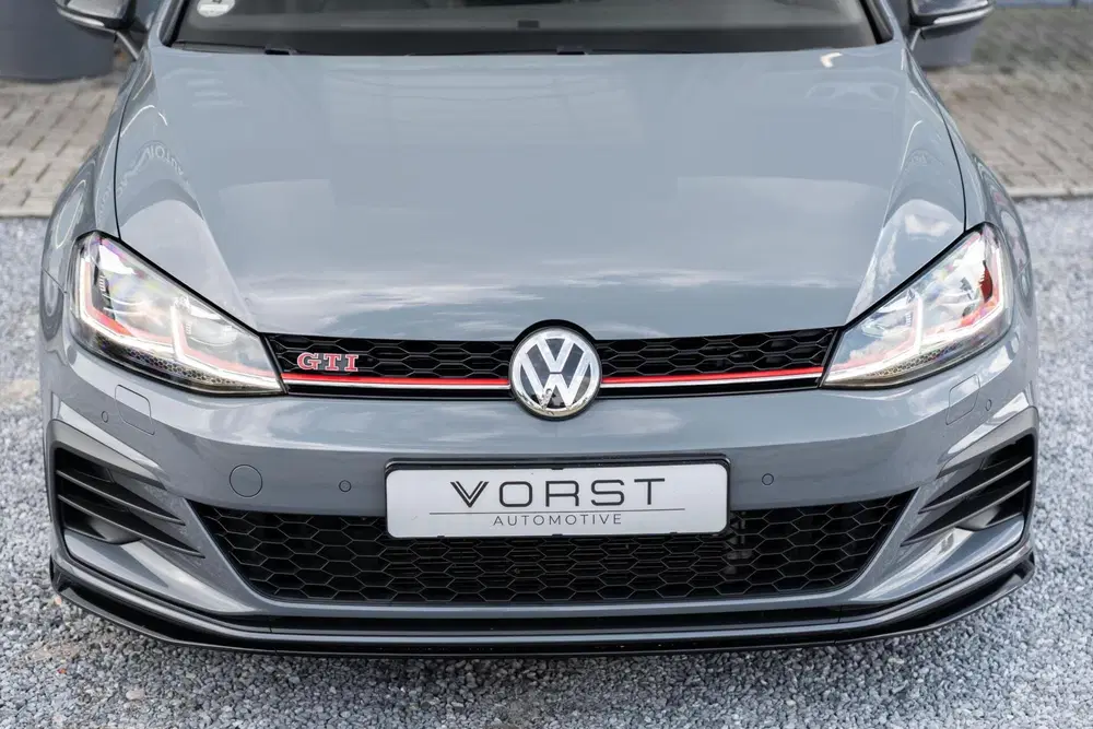 Volkswagen Golf 2.0 TSI GTI TCR Pano Dsg Akrapovic uit 2019, foto 11