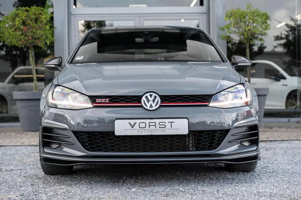 Volkswagen Golf 2.0 TSI GTI TCR Pano Dsg Akrapovic uit 2019, foto 2