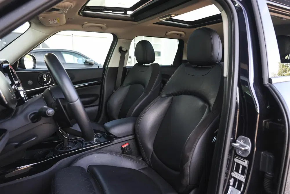 Mini Clubman Cooper S Classic Automaat uit 2022, foto 10