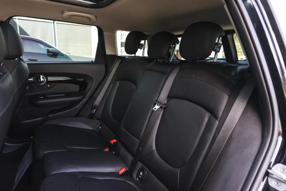 Mini Clubman Cooper S Classic Automaat uit 2022, foto 14