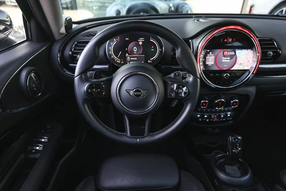 Mini Clubman Cooper S Classic Automaat uit 2022, foto 3