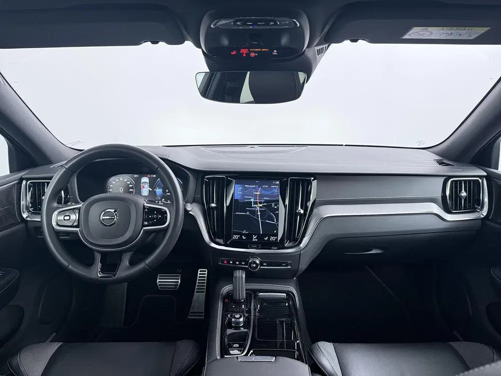 Volvo V60 2.0 T6 Plug-in hybrid AWD R-Design uit 2022, foto 3