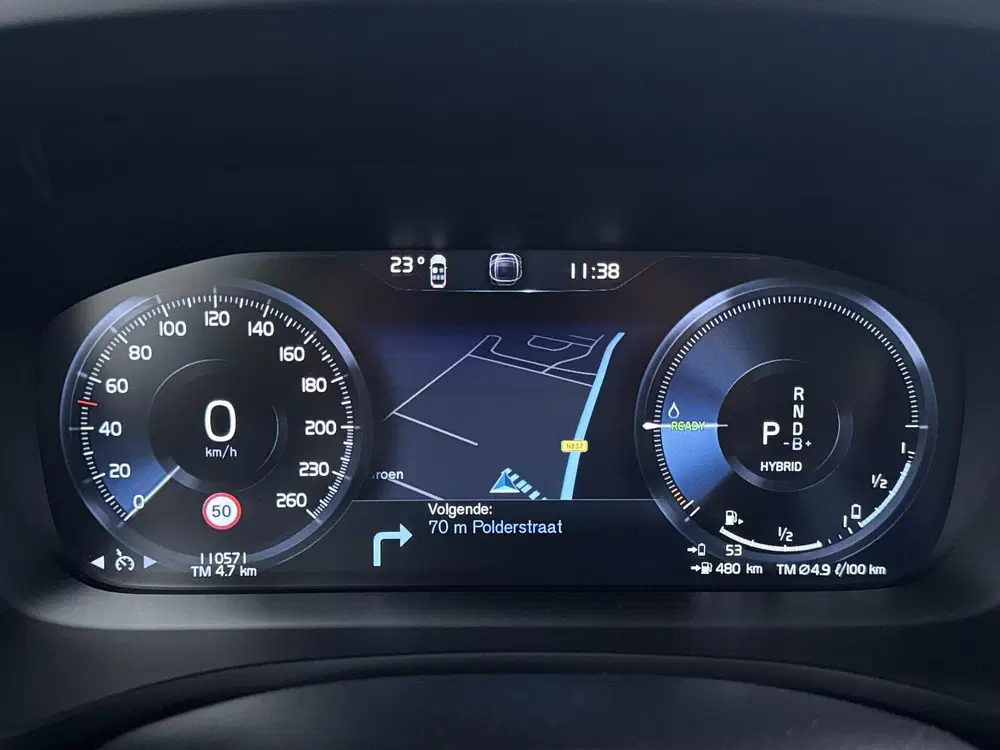 Volvo V60 2.0 T6 Plug-in hybrid AWD R-Design uit 2022, foto 4