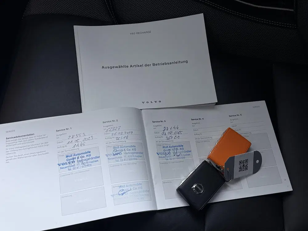 Volvo V60 2.0 T6 Plug-in hybrid AWD R-Design uit 2022, foto 5