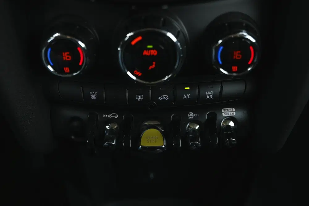 Mini Electric Classic uit 2022, foto 11