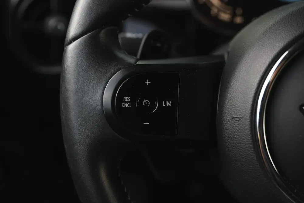 Mini Hatchback Cooper S Classic Automaat uit 2023, foto 13
