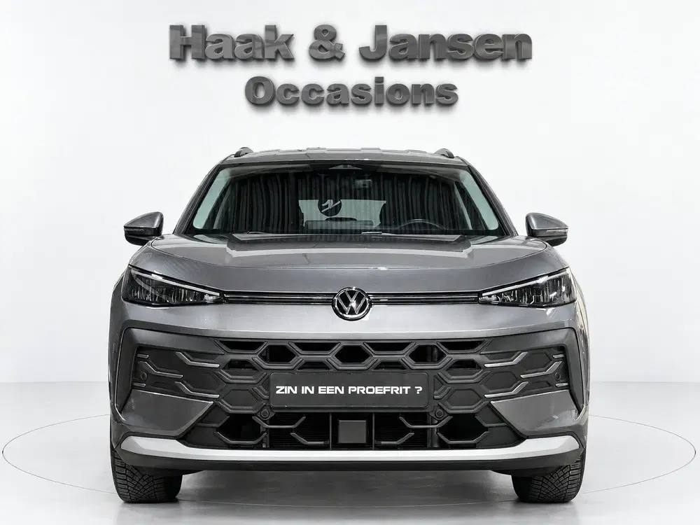 Volkswagen T-Roc 1.5 eTsi Life First Edition ACC Stoelverwa uit 2026, foto 5