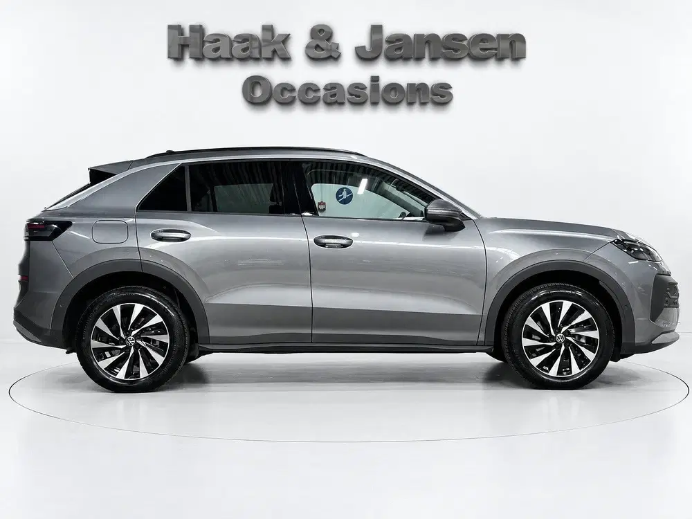 Volkswagen T-Roc 1.5 eTsi Life First Edition ACC Stoelverwa uit 2026, foto 8