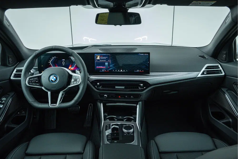 BMW 3-serie 330e M Sport Automaat uit 2026, foto 3