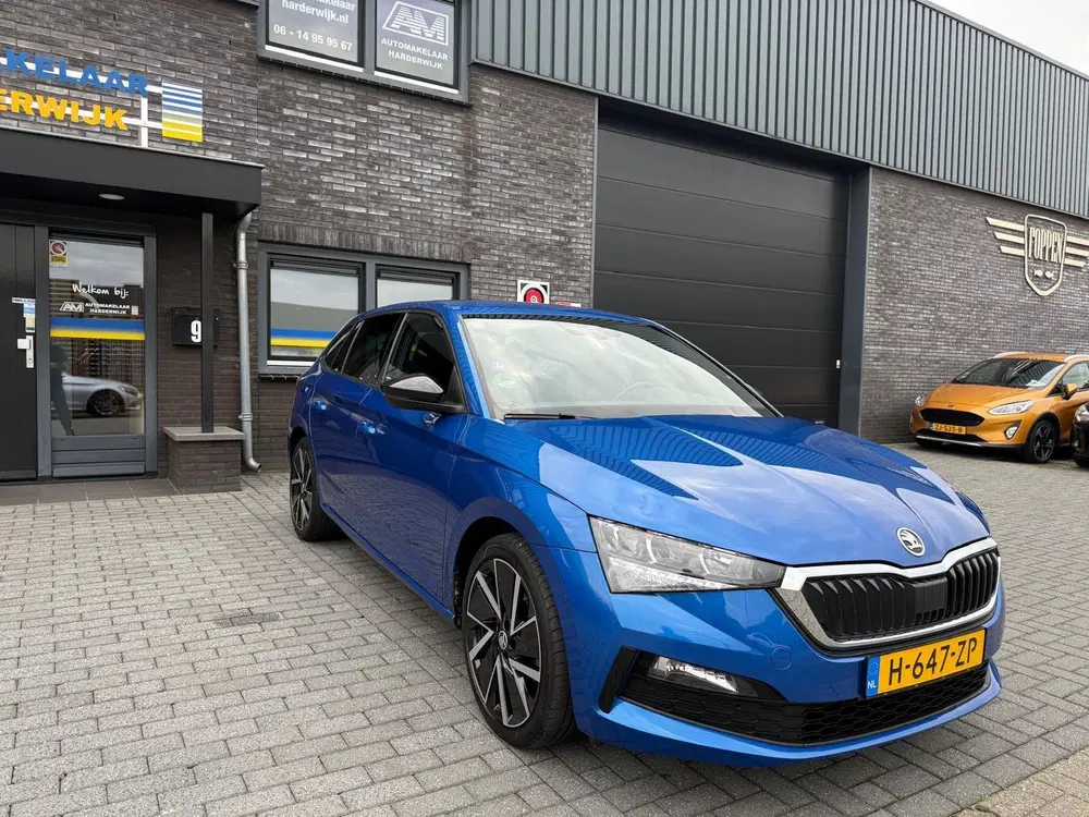 Skoda Scala 1.5 TSI Sport Business uit 2020, foto 3