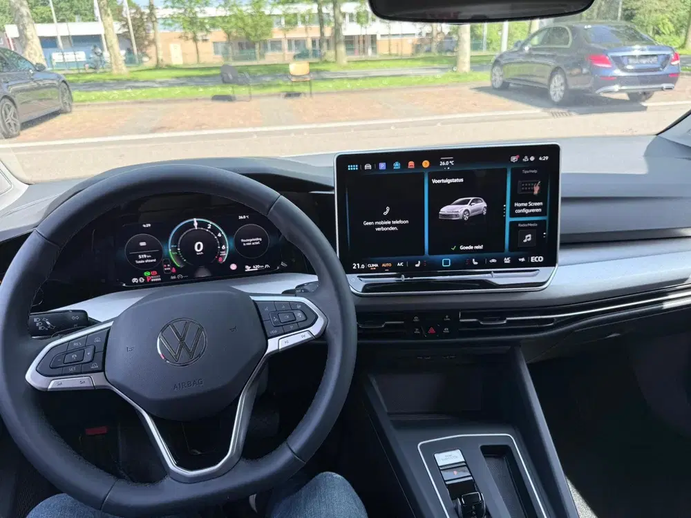 Volkswagen Golf 1.5 eHybrid Life Edition uit 2025, foto 8