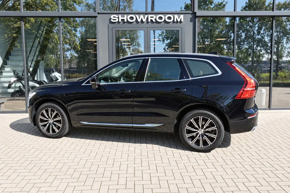 Volvo XC60 T8 AWD uit 2020, foto 2