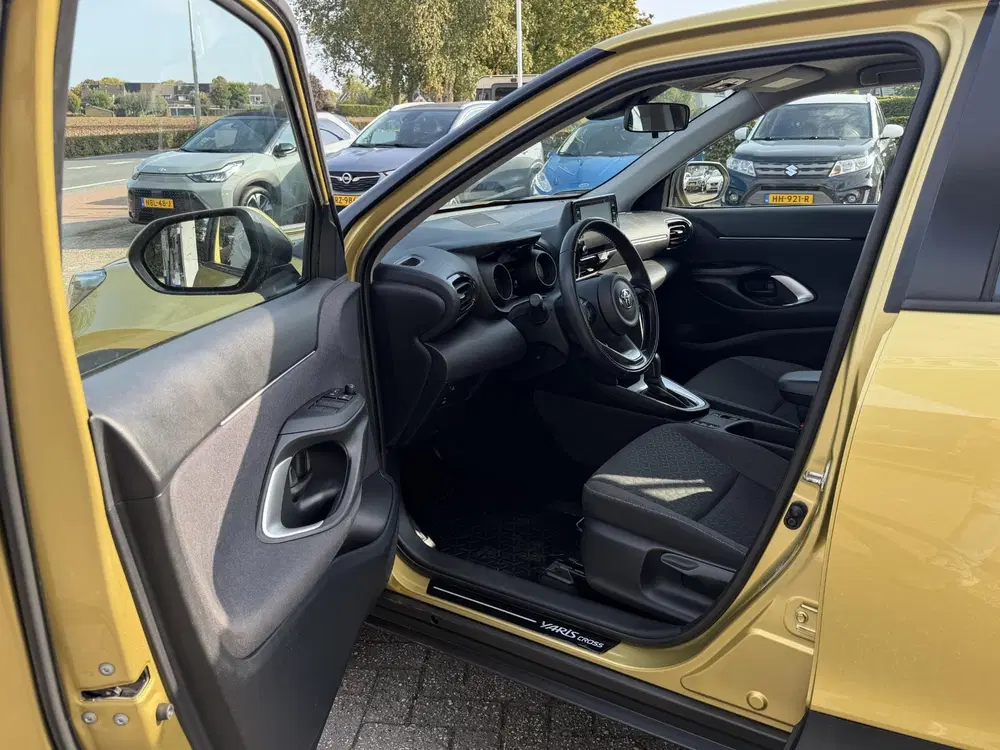 Toyota Yaris Cross 1.5 Hybrid Active CARPLAY uit 2024, foto 15